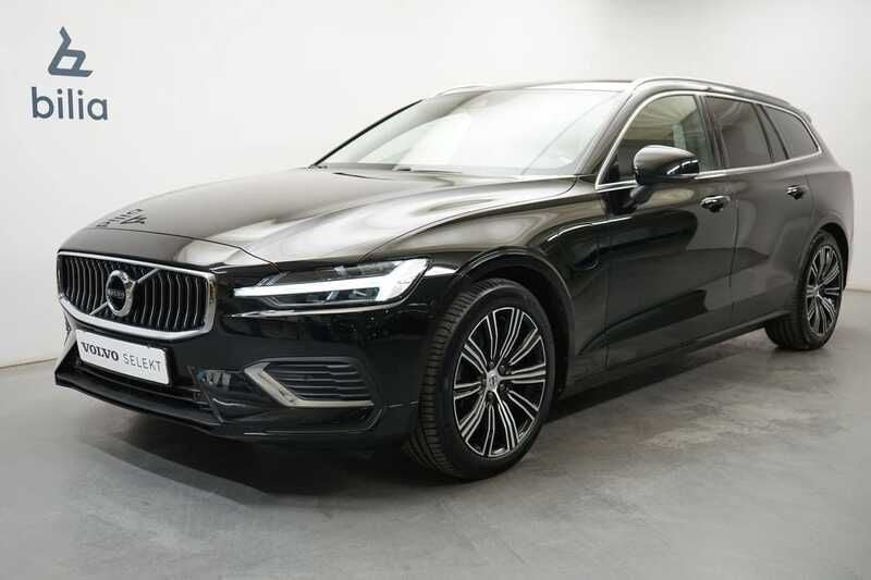 Svart Begagnad 2022 Volvo V60 Kombi | 369 900 kr (Marknadspris) - Bild 1/3