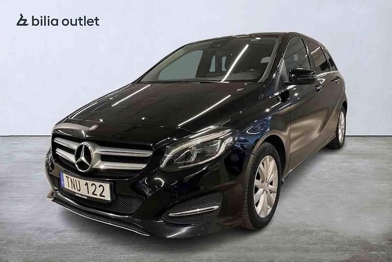 Svart Begagnad 2015 Mercedes B180 Minibuss | 154 900 kr - Bild 1/1
