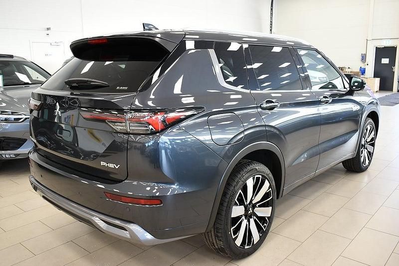 Ny Mitsubishi Outlander P-HEV Instyle 136 HK (100 kW) 2025 Grå SUV