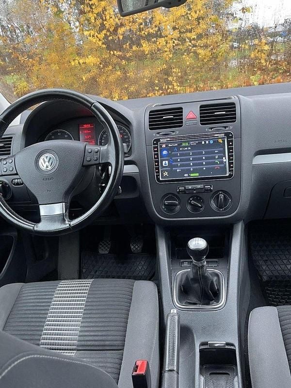 Silver Begagnad 2008 VW Golf VI Halvkombi | 14 500 kr (Superpris) - Bild 1/4