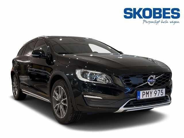 Svart Begagnad 2018 Volvo V60 CC Standard Kombi | 224 500 kr (Bra pris) - Bild 1/4