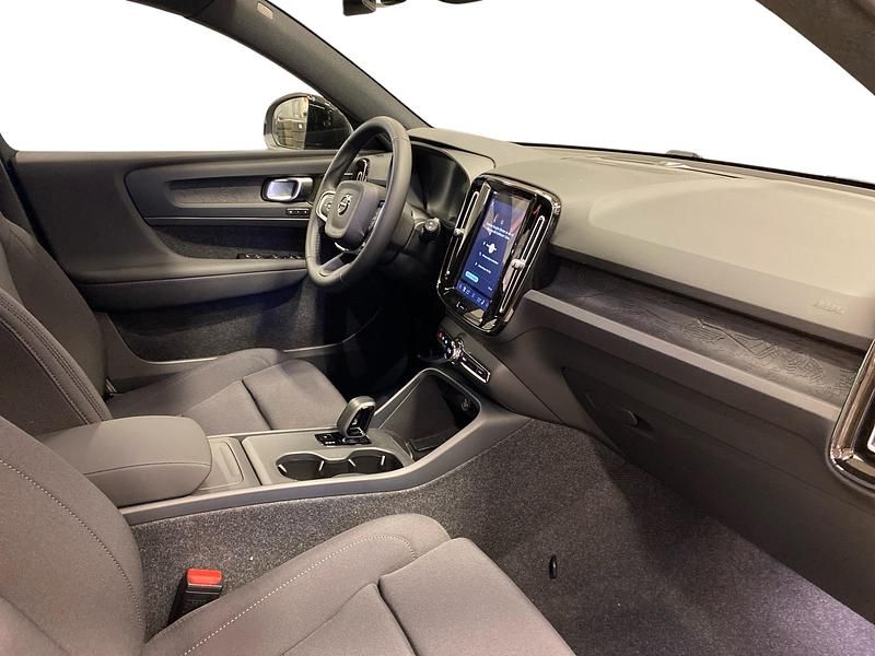 Ny Volvo EX40 Single Motor Extended Range 185 kW (252 HK) 2026 Blå SUV