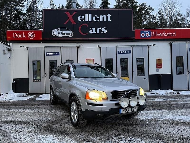 Silver Begagnad 2008 Volvo XC90 Momentum SUV | 74 900 kr (Marknadspris) - Bild 1/4