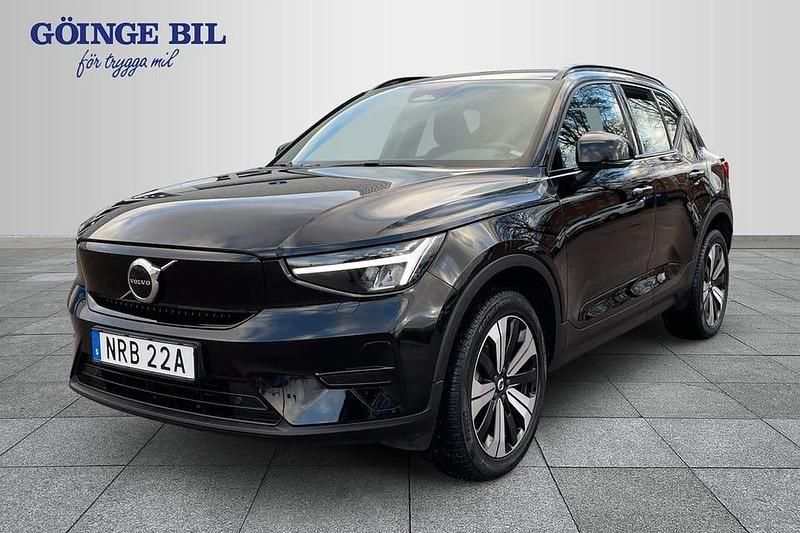 Svart Begagnad 2022 Volvo XC40 Core SUV | 329 000 kr - Bild 1/2