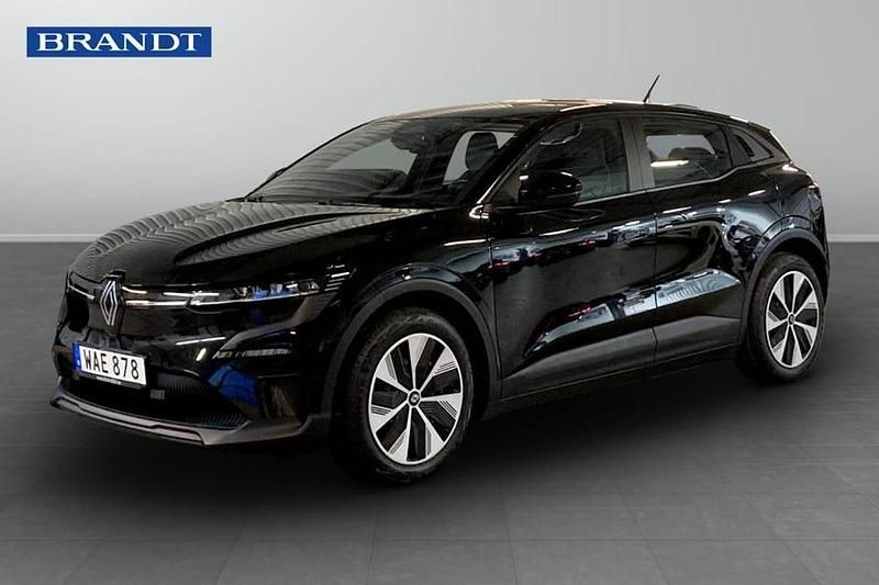 Svart Begagnad 2023 Renault Mégane IV Evolution | 249 900 kr (Marknadspris) - Bild 1/3