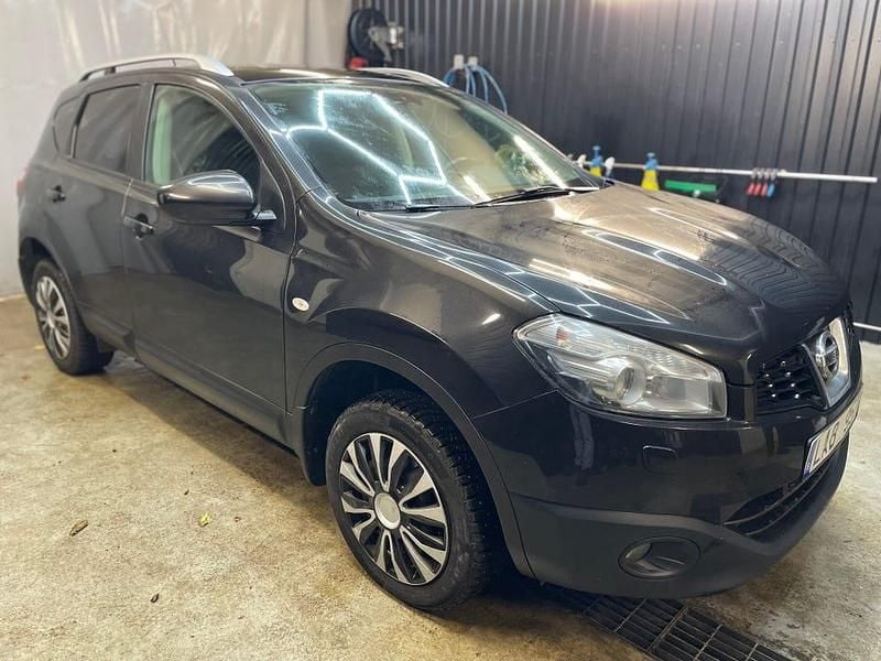 Begagnad Nissan Qashqai 141 HK (103 kW) 2010 SUV