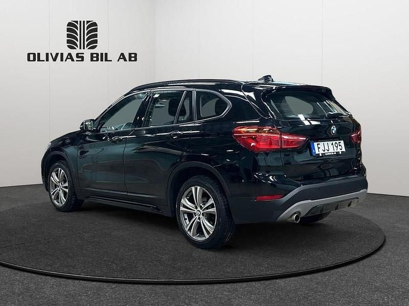 Begagnad BMW X1 Sport Line 150 HK (110 kW) 2016 Svart SUV