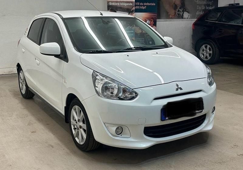 Vit Begagnad 2013 Mitsubishi Space Star Kombi | 54 000 kr (Marknadspris) - Bild 1/4