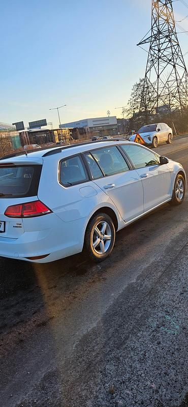 Begagnad VW Golf VII 110 HK (80 kW) 2017