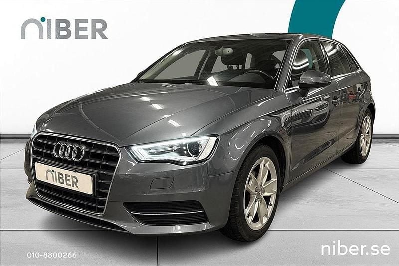 Grå Begagnad 2013 Audi A3 Sportback Proline Halvkombi | 114 900 kr (Dyr) - Bild 1/4