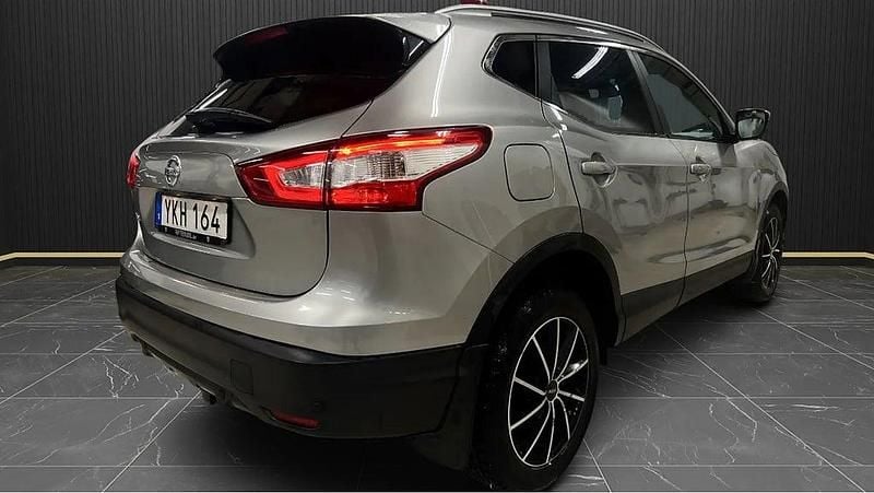 Begagnad Nissan Qashqai 360º 116 HK (85 kW) 2017 Silver SUV