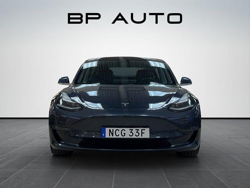 Begagnad Tesla Model 3 Performance 377 kW (513 HK) 2019 Grå Sedan