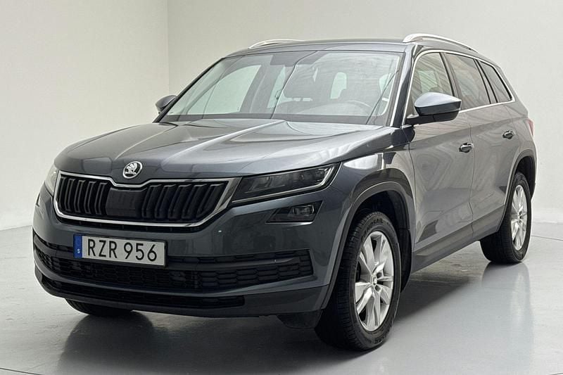 Grå Begagnad 2019 Skoda Kodiaq Business Line SUV | 244 900 kr (Superpris) - Bild 1/4