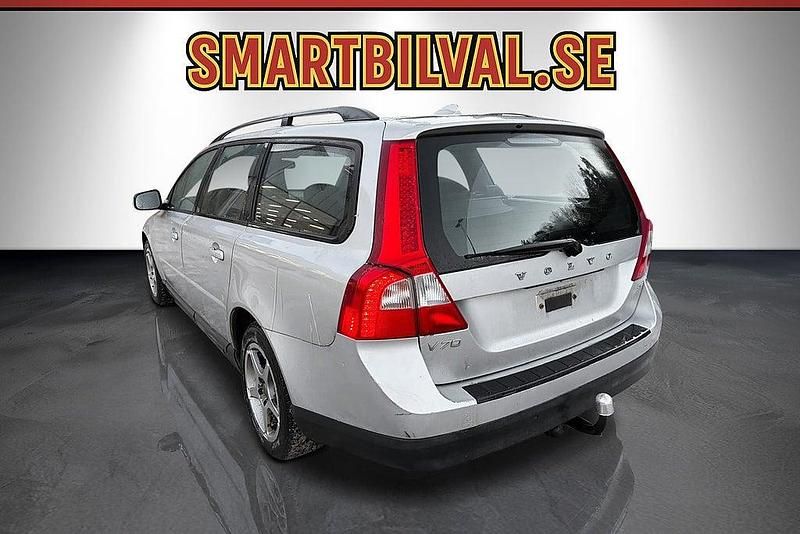 Begagnad Volvo V70 Kinetic 145 HK (106 kW) 2010 Ljusgrå Kombi