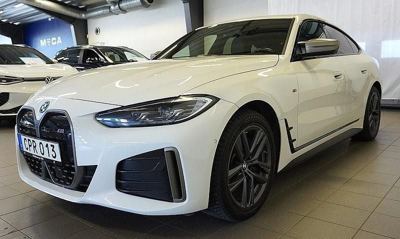 Begagnad BMW i4 M Sport 442 kW (601 HK) 2024 Vit Sedan