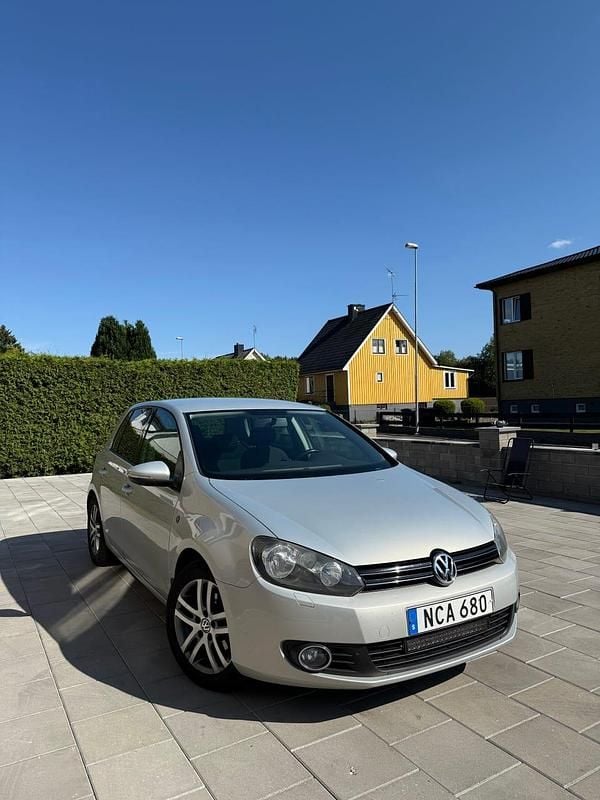 Begagnad 2011 VW Golf VI Halvkombi | 52 000 kr (Lite dyr) - Bild 1/4