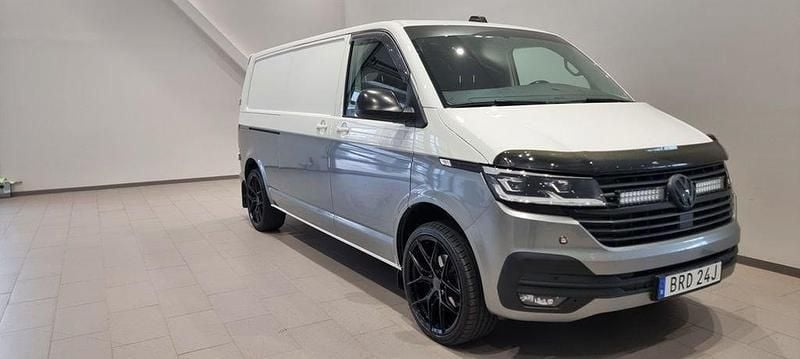 Vit Begagnad 2020 VW T6.1 Van | 339 000 kr (Marknadspris) - Bild 1/4