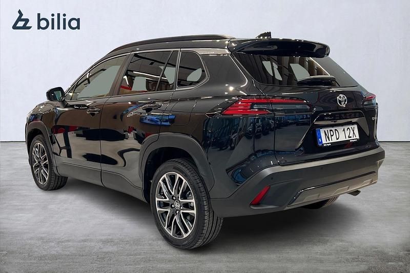 Begagnad Toyota Corolla Cross Executive 200 HK (147 kW) 2025 Svart SUV