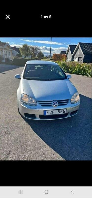 Silver Begagnad 2007 VW Golf V Trendline Halvkombi | 25 000 kr (Bra pris) - Bild 1/4