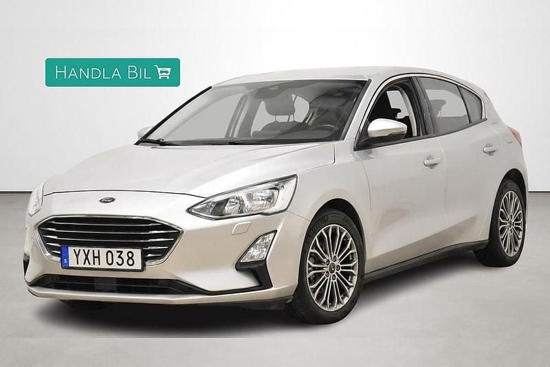 Begagnad Ford Focus Titanium 125 HK (91 kW) 2018 Grå Halvkombi