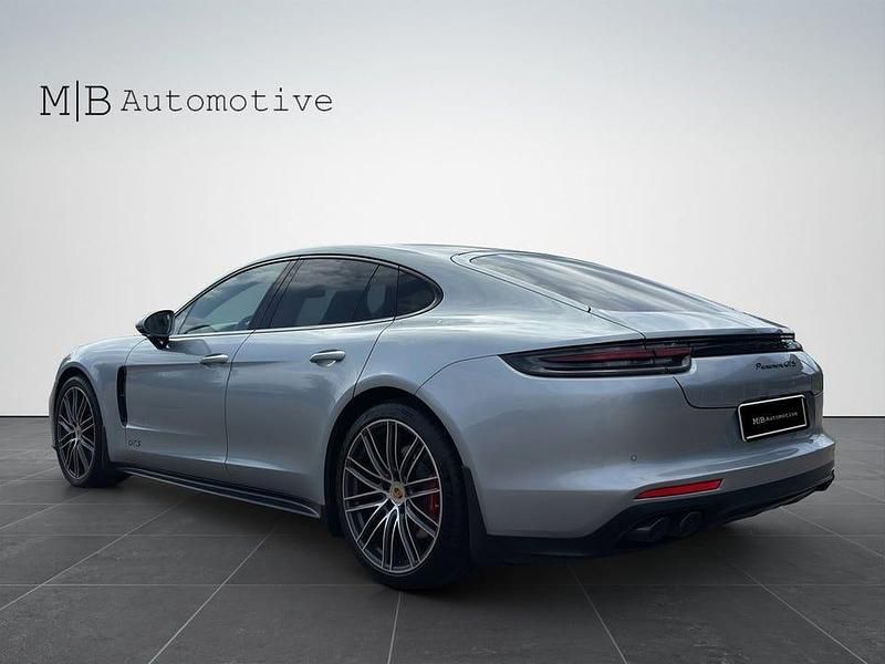 Begagnad Porsche Panamera GTS 460 HK (338 kW) 2019 Silver Sedan