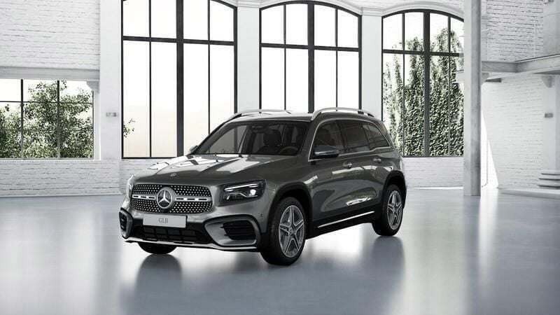 Svart Ny 2025 Mercedes GLB220 AMG SUV | 565 800 kr - Bild 1/4