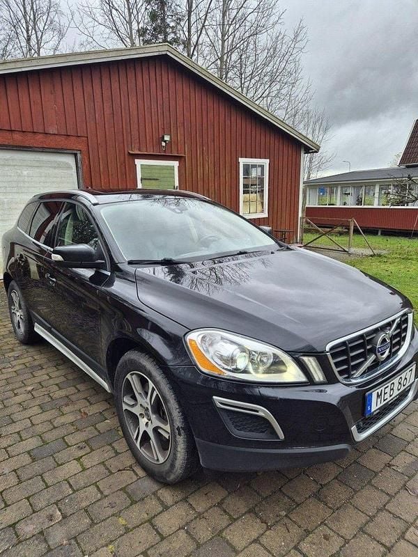 Svart Begagnad 2012 Volvo XC60 Summum SUV | 99 000 kr (Bra pris) - Bild 1/4