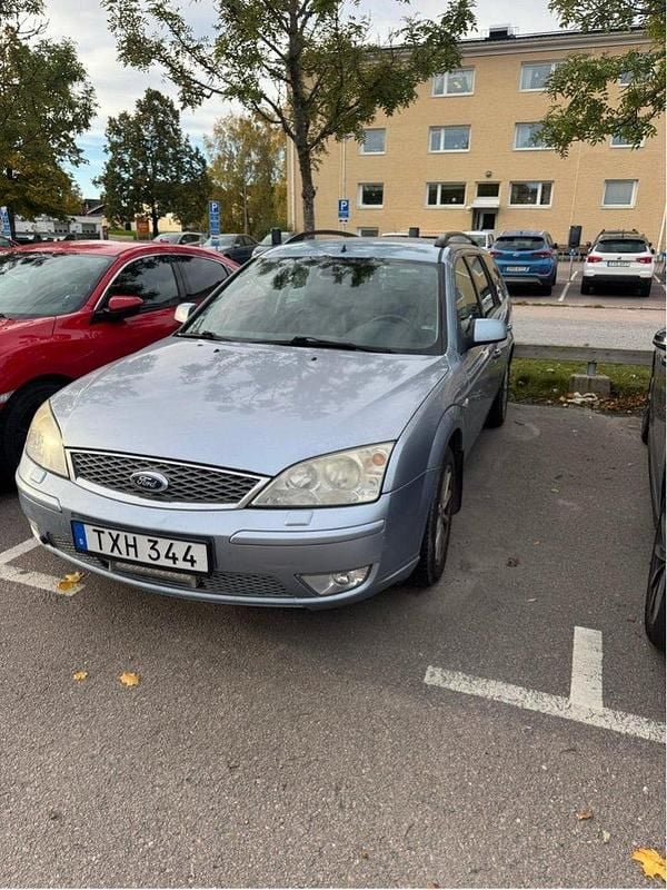 Blå Begagnad 2006 Ford Mondeo Titanium X Kombi | 6 000 kr (Superpris) - Bild 1/2