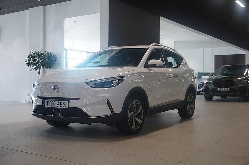 Vit Begagnad 2022 MG ZS Comfort SUV | 219 900 kr (Marknadspris) - Bild 1/4
