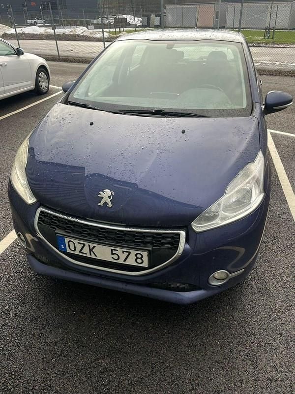 Begagnad Peugeot 208 82 HK (60 kW) 2013 Halvkombi