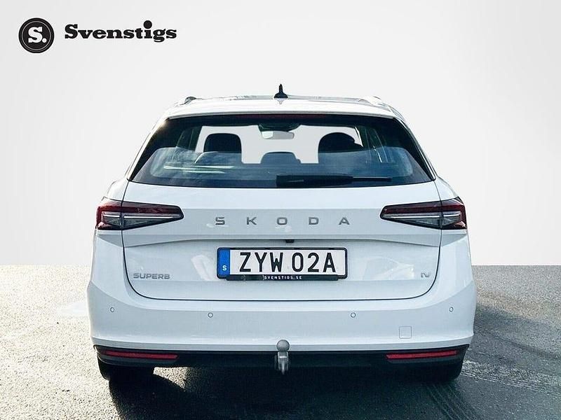 Begagnad Skoda Superb 150 HK (110 kW) 2025 Purity white Kombi