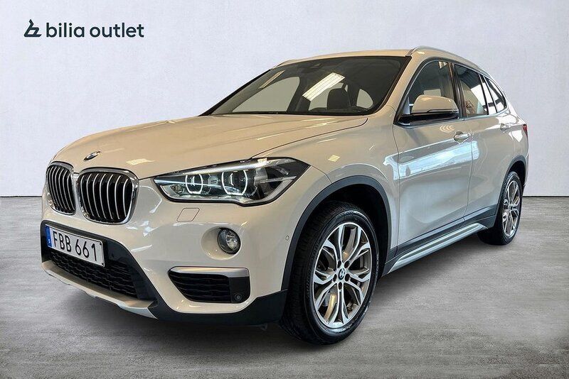 Vit Begagnad 2016 BMW X1 xLine SUV | 179 900 kr (Marknadspris) - Bild 1/3