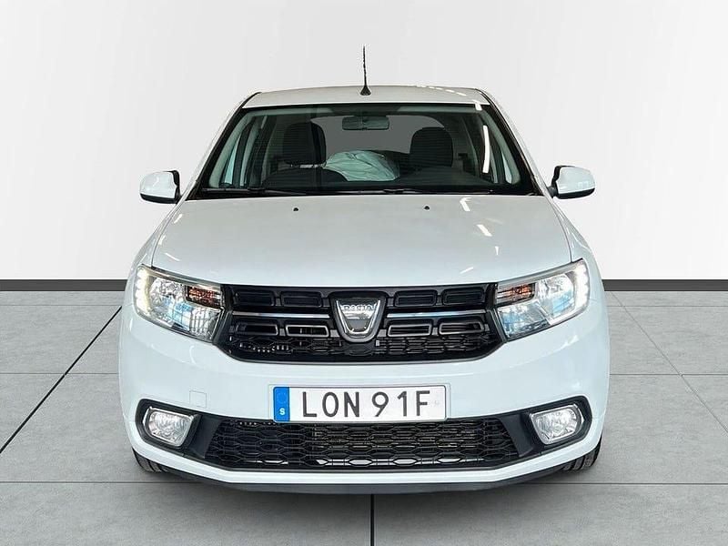 Begagnad Dacia Sandero 101 HK (74 kW) 2020 Vit Halvkombi