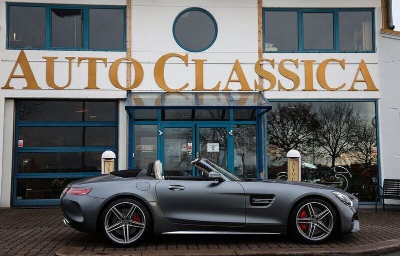 Grå Begagnad 2017 Mercedes AMG GT C AMG Sportkupé | 1 350 000 kr - Bild 1/4