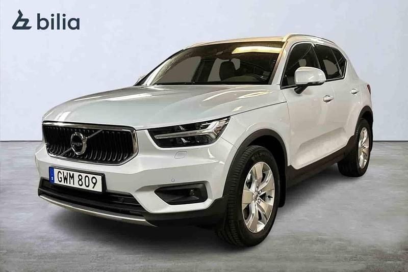 Silver Begagnad 2022 Volvo XC40 SUV | 329 900 kr - Bild 1/1