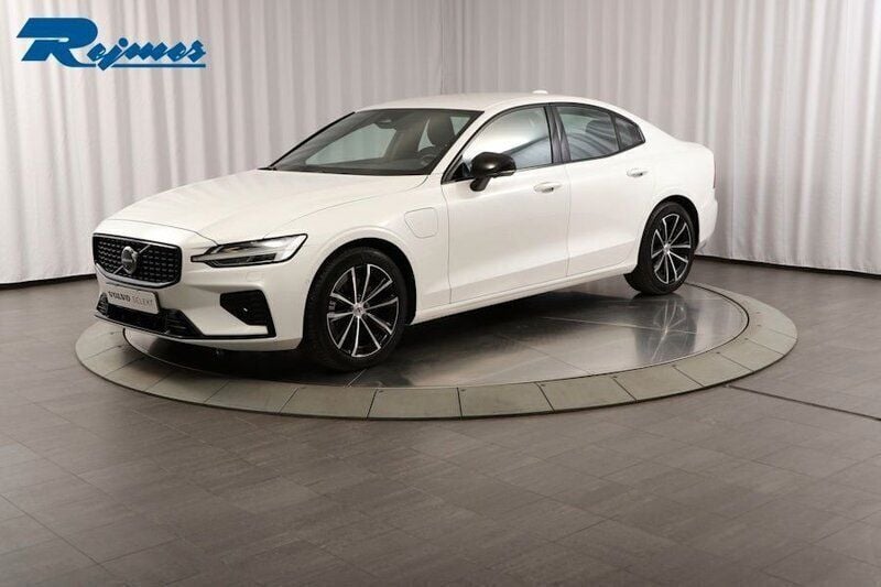 Vit Begagnad 2024 Volvo S60 Plus Sedan | 469 900 kr (Superpris) - Bild 1/4