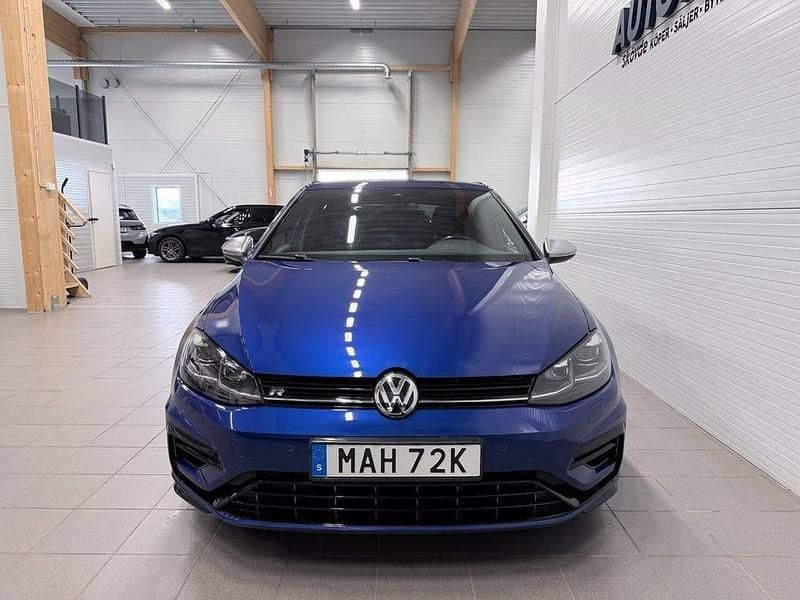 Begagnad VW Golf VII R 301 HK (221 kW) 2019 Blå