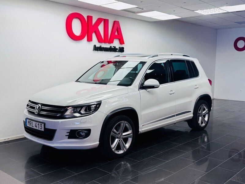 Vit Begagnad 2016 VW Tiguan Sport SUV | 159 900 kr (Superpris) - Bild 1/4