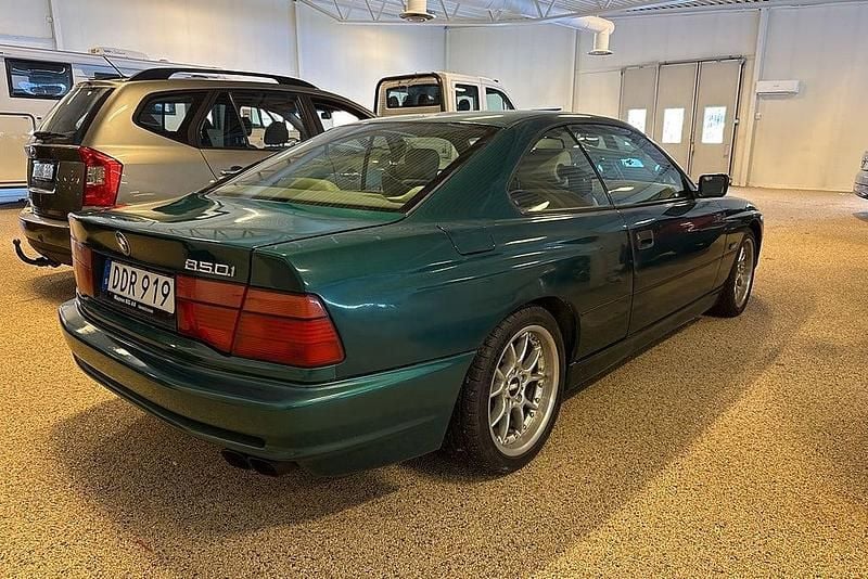Begagnad BMW 850 301 HK (221 kW) 1990 Grön Sportkupé
