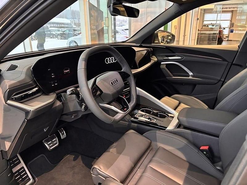 Ny Audi Q5 252 HK (185 kW) 2025 Daytonagrå pärleffekt SUV