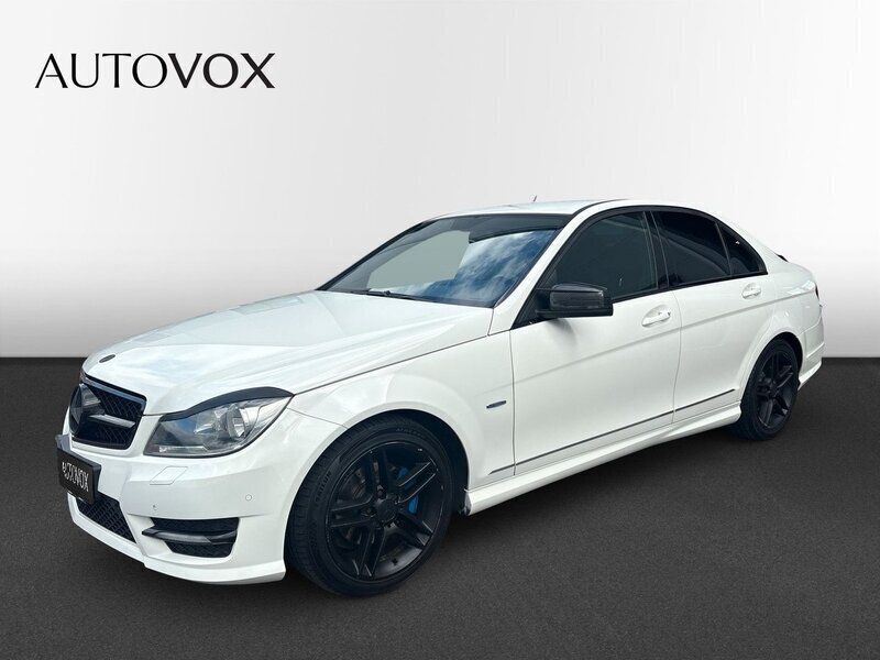 Vit Begagnad 2012 Mercedes C220 AMG Sedan | 105 000 kr (Marknadspris) - Bild 1/4