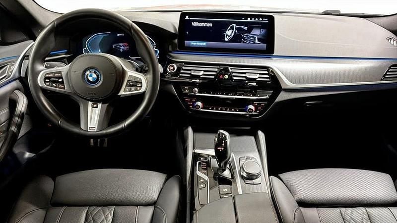 Begagnad BMW 530 M Sport 292 HK (214 kW) 2023 Vit Sedan