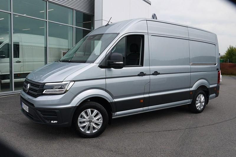 Silver (oyster silver metallic) Ny 2025 VW Crafter Van | 843 575 kr - Bild 1/4