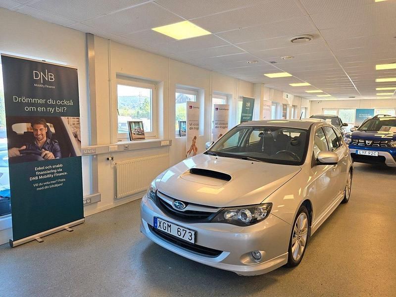 Silver Begagnad 2011 Subaru Impreza Active Halvkombi | 79 900 kr (Lite dyr) - Bild 1/4