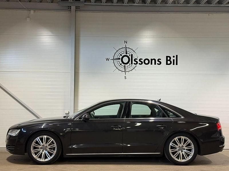 Begagnad Audi A8 373 HK (274 kW) 2010 Mörkgrå Sedan