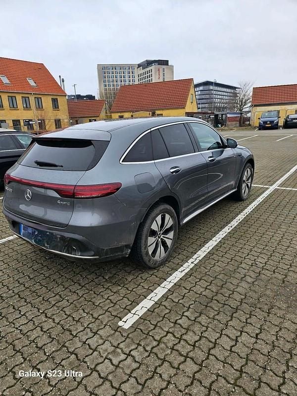 Begagnad Mercedes EQC400 300 kW (408 HK) 2020 SUV