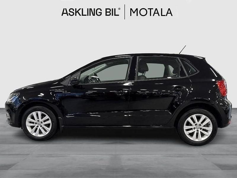 Begagnad VW Polo 90 HK (66 kW) 2016 Svart Halvkombi