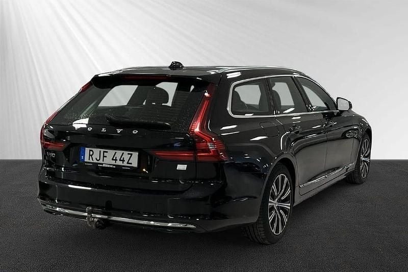 Begagnad Volvo V90 Inscription 344 HK (253 kW) 2022 Svart Kombi