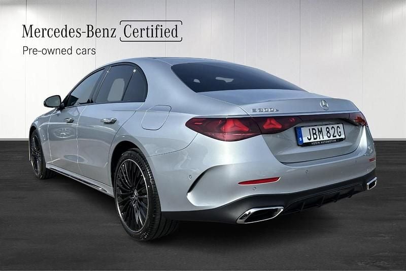 Begagnad Mercedes E300 Advanced 2025 Silver Sedan