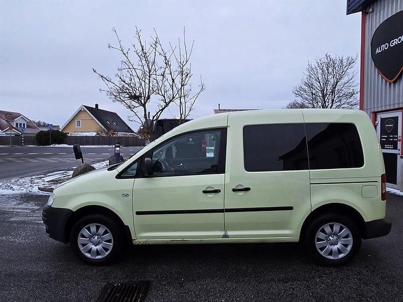 Begagnad VW Caddy 102 HK (75 kW) 2007 Grön Minibuss